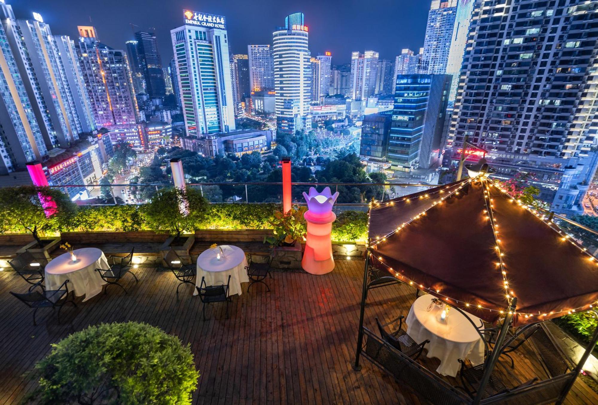 重庆江北观音桥高悦酒店地铁站店 Zewnętrze zdjęcie